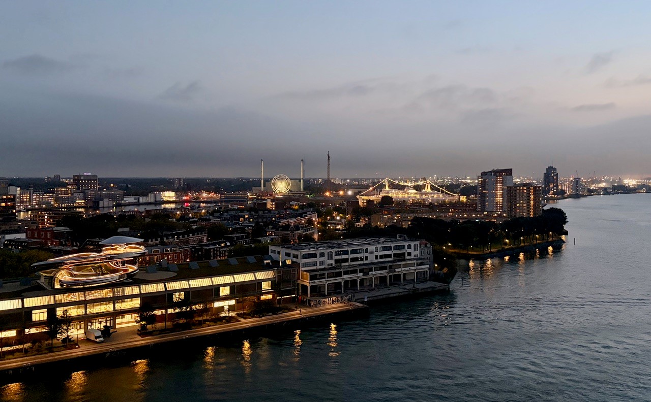 Appartement te koop: Landverhuizersplein 57, Rotterdam
