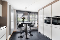 Onder bod: Zalmwater 45, 2993 DX Barendrecht