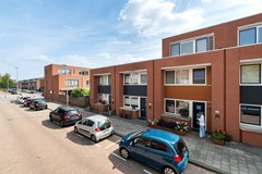 Onder bod: Zuidzijdsedijk 146, 3194 ND Hoogvliet Rotterdam