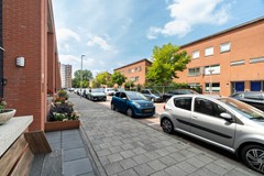 Onder bod: Zuidzijdsedijk 146, 3194 ND Hoogvliet Rotterdam