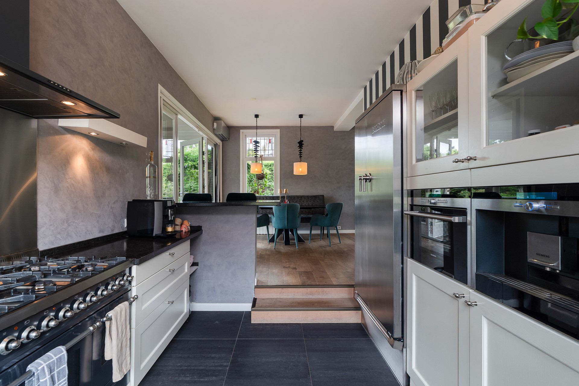 Vrijstaande woning te koop: Smitshoekseweg 203, Rotterdam