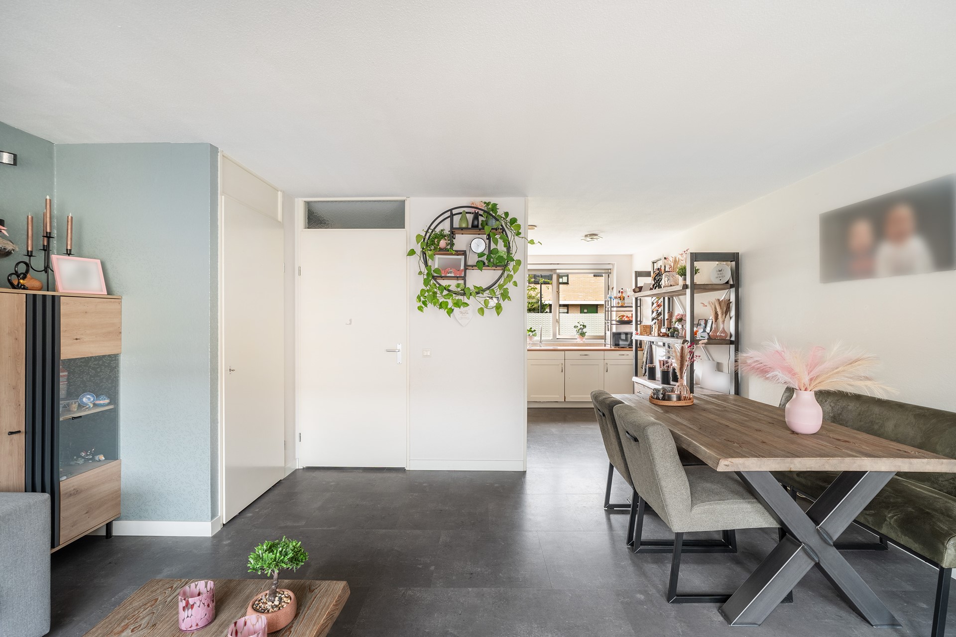 Tussenwoning te koop: Muizenburg 12, Barendrecht