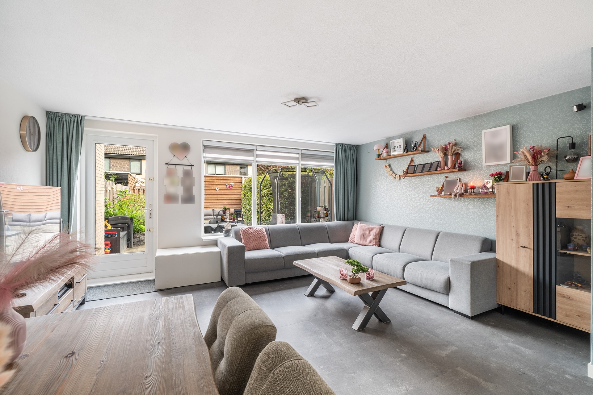Tussenwoning te koop: Muizenburg 12, Barendrecht