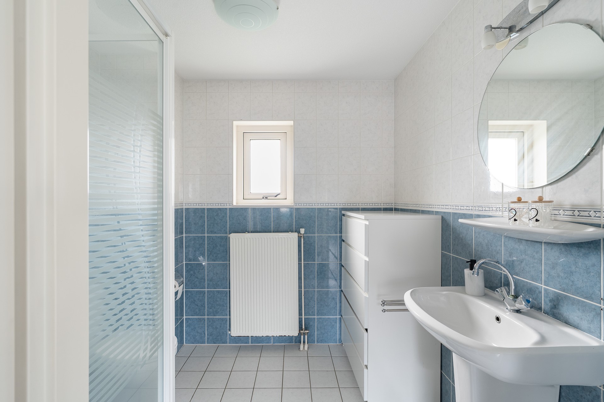 Tussenwoning te koop: Muizenburg 12, Barendrecht