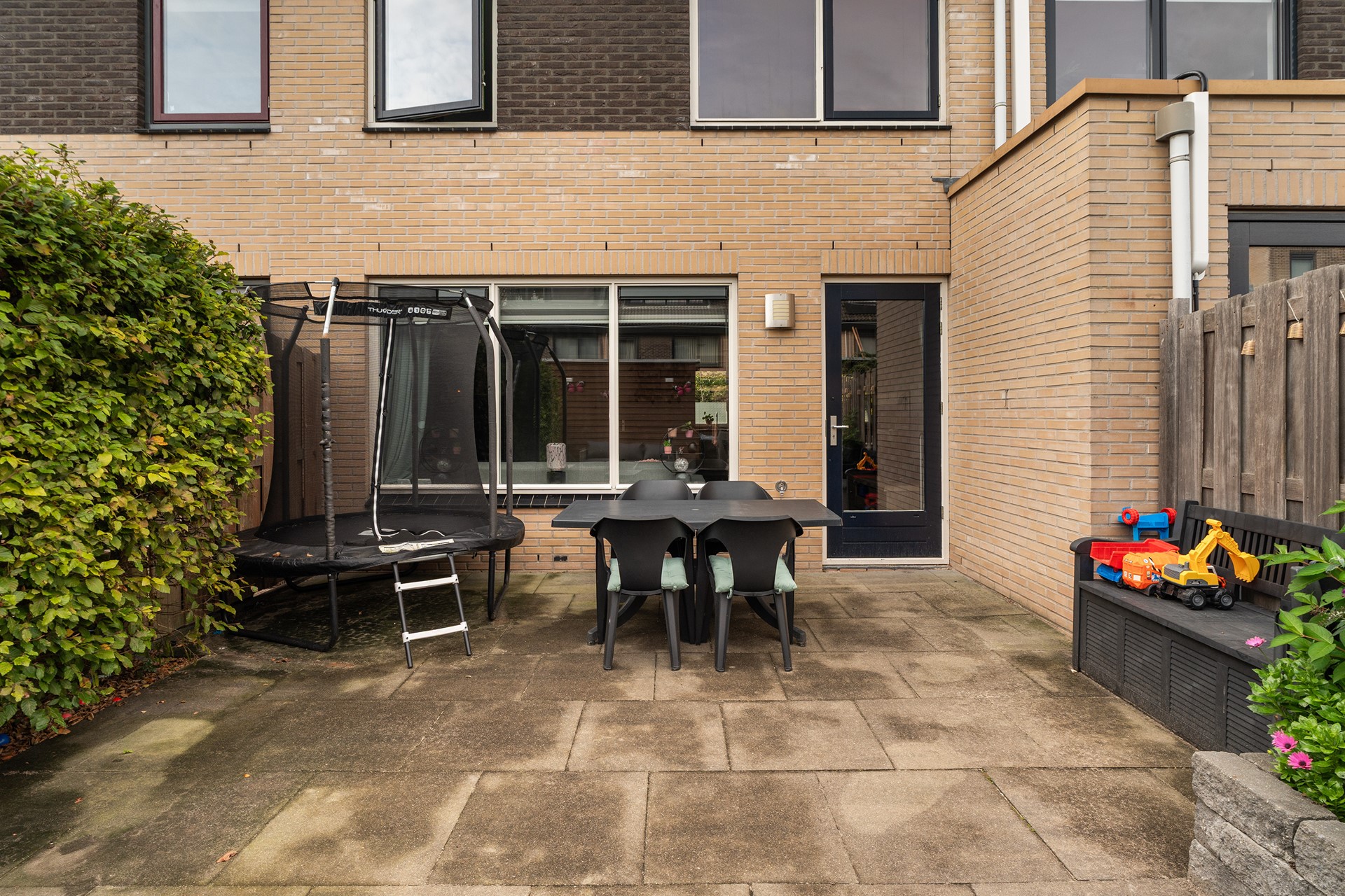 Tussenwoning te koop: Muizenburg 12, Barendrecht