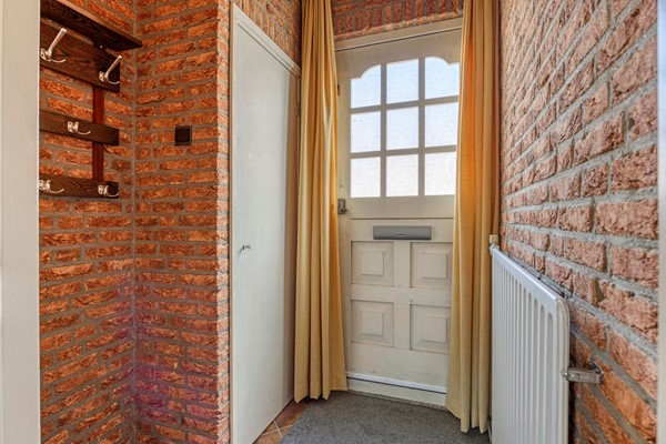 Medium property photo - Burgerhoutsestraat 150, 4702 BH Roosendaal