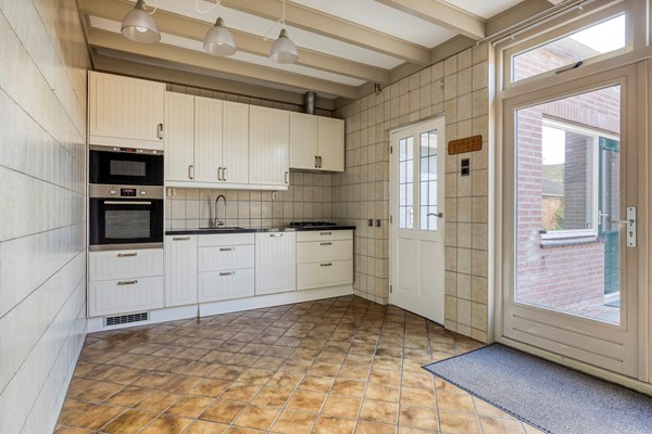 Medium property photo - Burgerhoutsestraat 150, 4702 BH Roosendaal