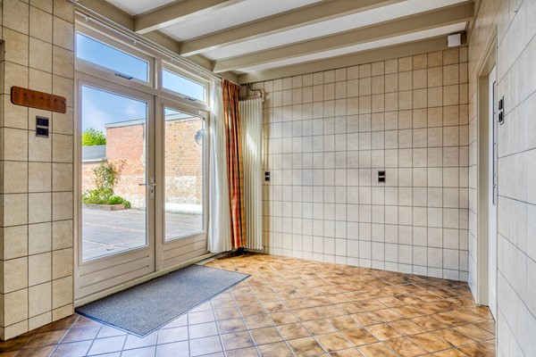 Medium property photo - Burgerhoutsestraat 150, 4702 BH Roosendaal