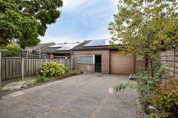 Medium property photo - Burgerhoutsestraat 150, 4702 BH Roosendaal