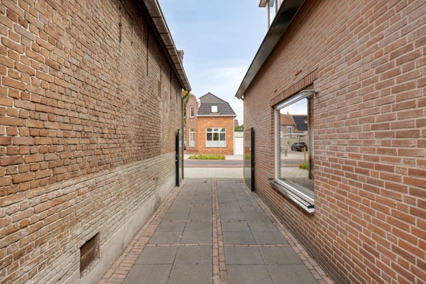 Medium property photo - Burgerhoutsestraat 150, 4702 BH Roosendaal