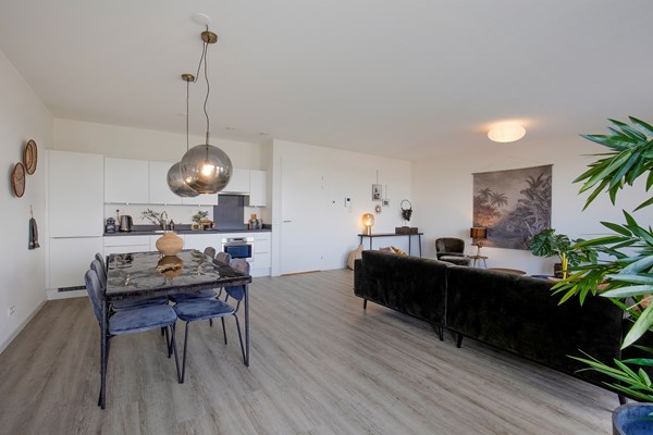 Medium property photo - Mary van der Sluisstraat 274, 1095 ME Amsterdam