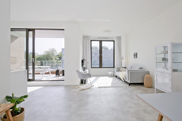 For rent: Zuidelijke Wandelweg 75, 1079RK Amsterdam