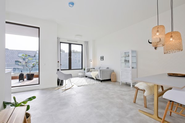 For rent: Zuidelijke Wandelweg 75, 1079RK Amsterdam