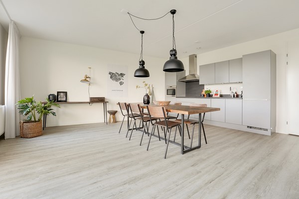 Medium property photo - Mary van der Sluisstraat 332, 1095 ME Amsterdam