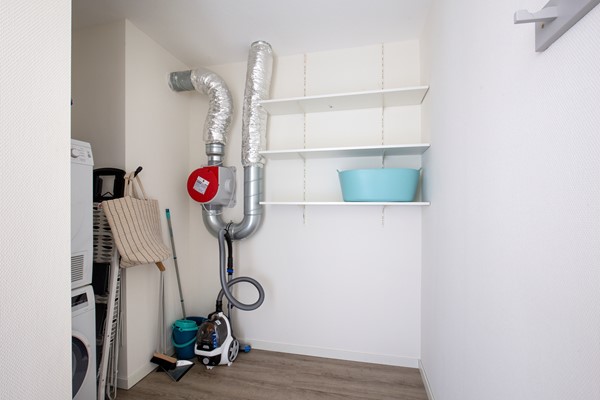 Medium property photo - Mary van der Sluisstraat 252, 1095 ME Amsterdam