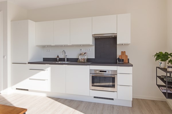 Medium property photo - Mary van der Sluisstraat 290, 1095 ME Amsterdam