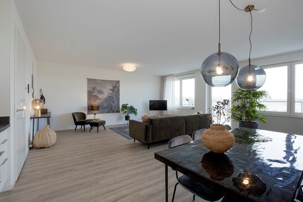 apartments for rent on Mary van der Sluisstraat 274