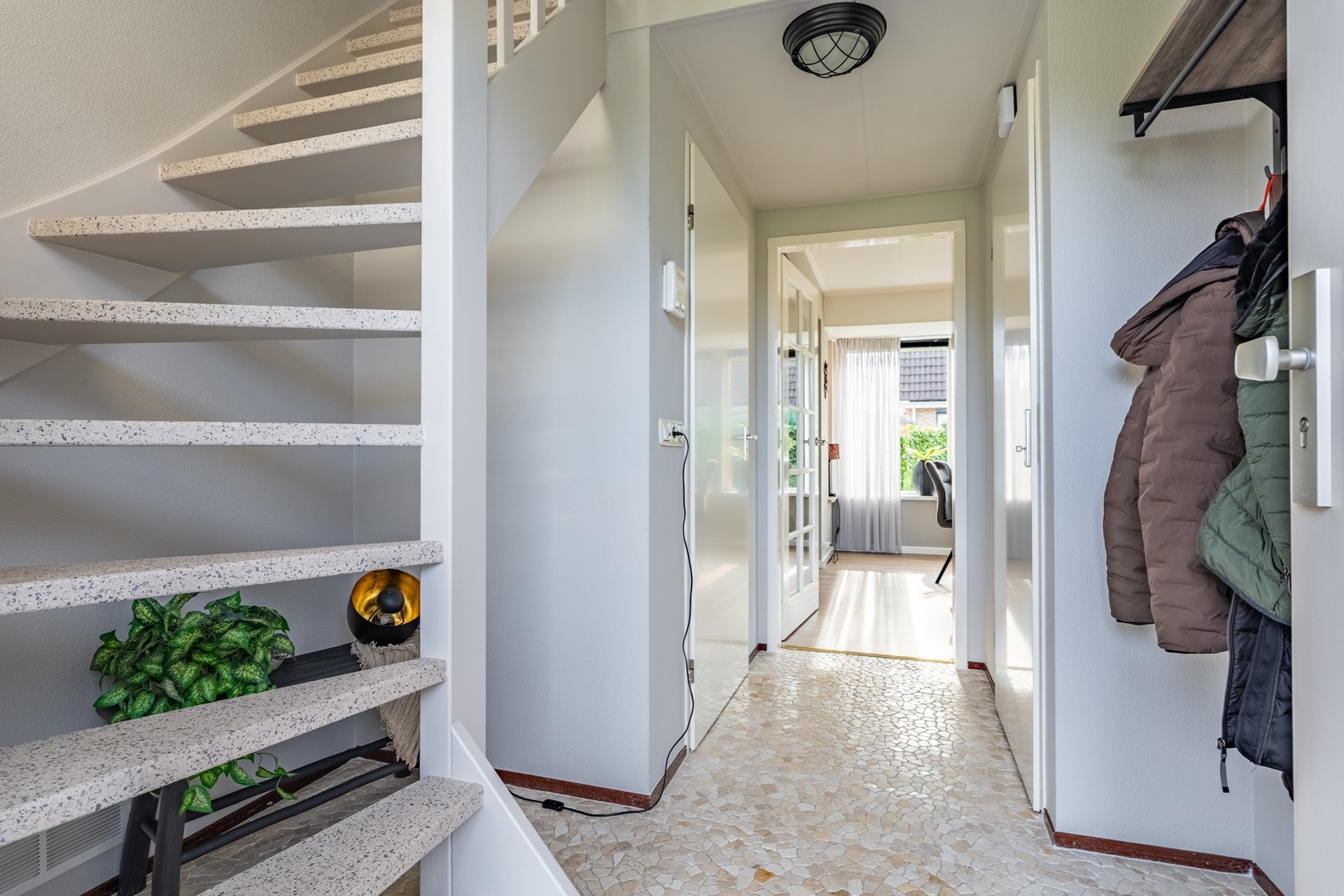 Vrijstaande woning te koop: van Damslaan 4, Finsterwolde