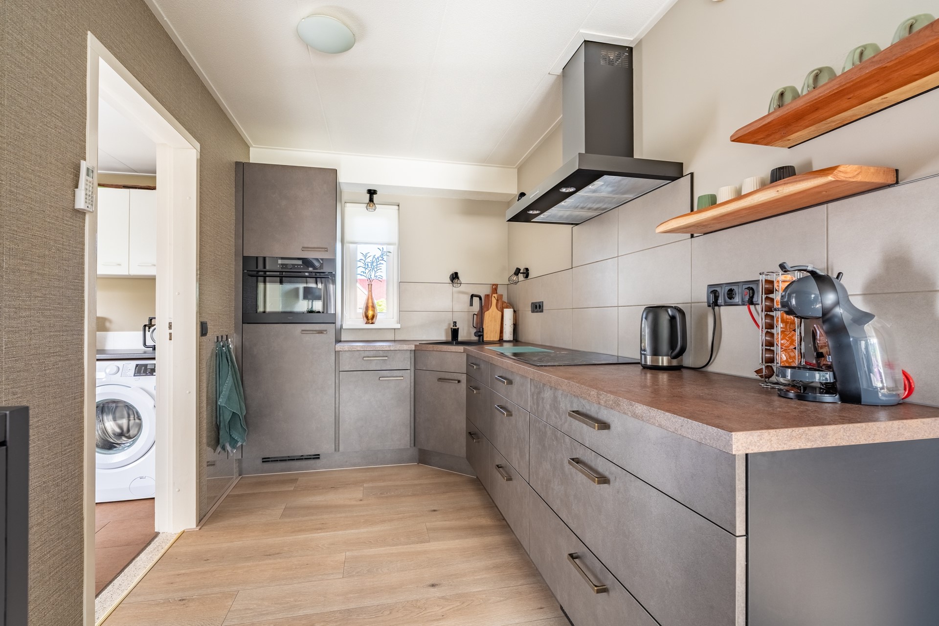 Vrijstaande woning te koop: van Damslaan 4, Finsterwolde