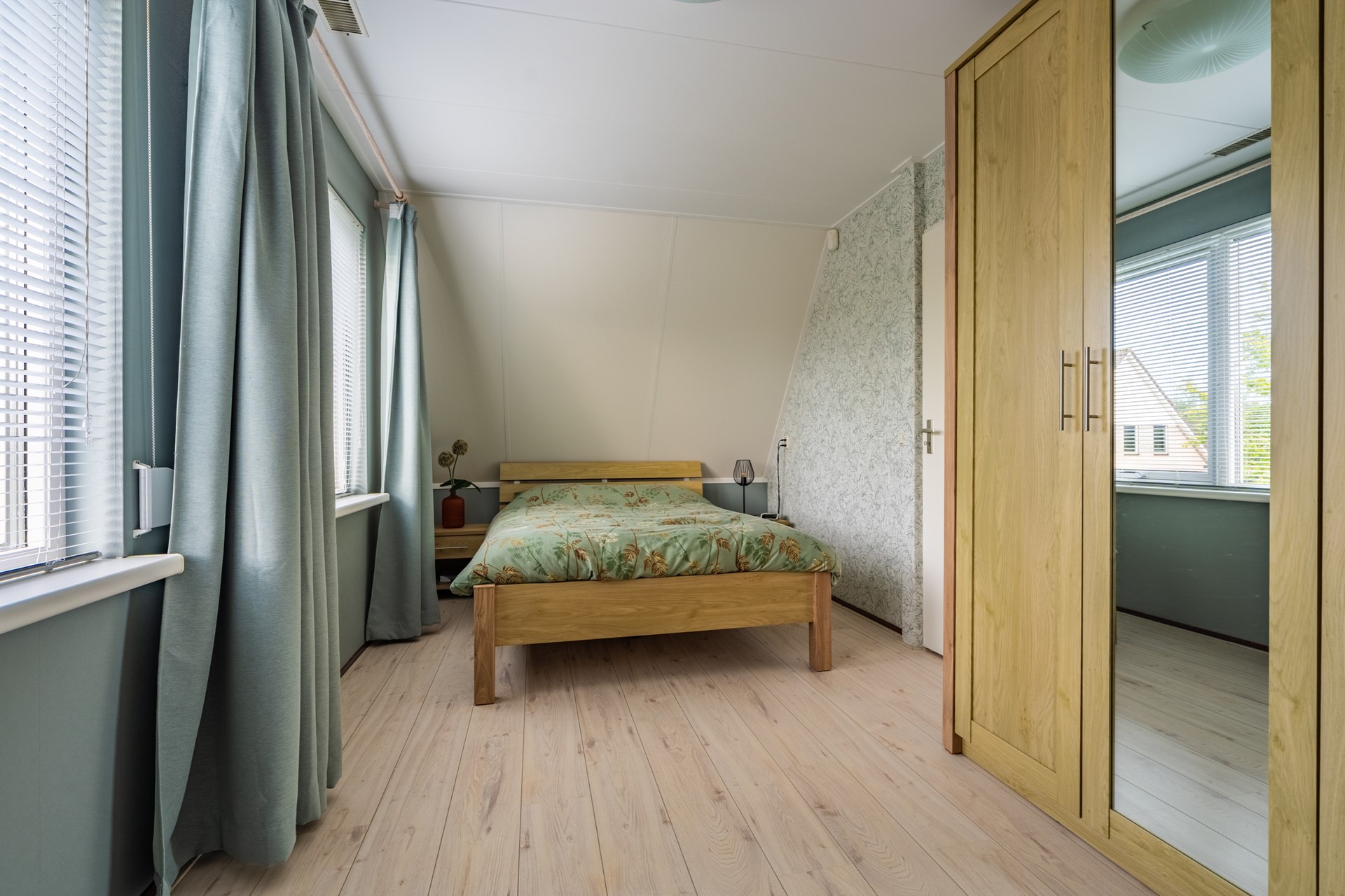Vrijstaande woning te koop: van Damslaan 4, Finsterwolde