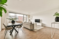 Onder bod: Direct beschikbaar, modern dubbellaags 4-kamer appartement  met balkon en vrij uitzicht in het hart van Nieuw Sloten!