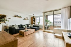 For sale: Een heerlijk en sfeervol appartement met twee slaapkamers, een balkon op het zuiden en een berging in de onderbouw.