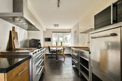 New for sale: Oudenaardeplantsoen 11, 1066 TH Amsterdam