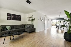 For sale: Modern wonen met licht, ruimte en een royaal dakterras