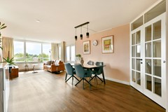 Te koop: Heerlijk licht en ruim hoekappartement!