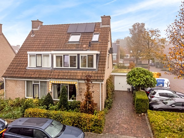 Luxe twee-onder-één-kap woning met garage en energielabel A