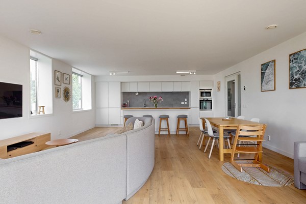 Medium property photo - Van Leijenberghlaan 2K, 1082 GM Amsterdam