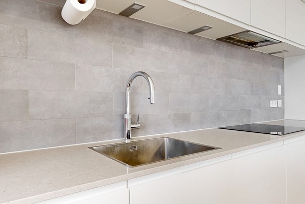 Medium property photo - Van Leijenberghlaan 2K, 1082 GM Amsterdam
