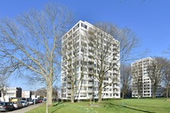 Verkocht: PENTHOUSE MET PANORAMISCH UITZICHT OVER DE SKYLINE VAN DEN HAAG!