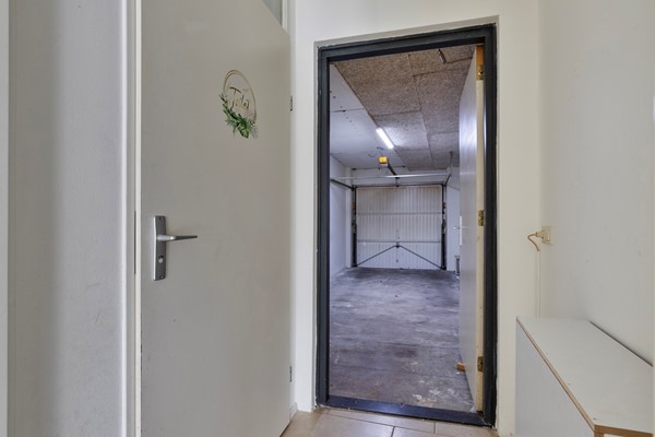 Medium property photo - Nadezjda Mandelstamstraat 53, 1102 JJ Amsterdam