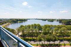 Under offer: Burgemeester Hogguerstraat 327, 1064CR Amsterdam