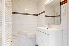 For sale: Spaarndammerstraat 45-4, 1013 ST Amsterdam