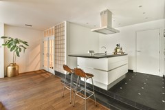 For sale: Karthuizersplantsoen 9, 1015 LS Amsterdam