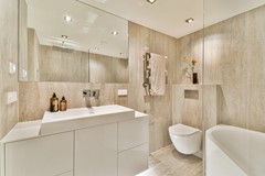 For sale: Karthuizersplantsoen 9, 1015 LS Amsterdam