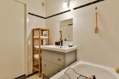 For sale: Rustenburgerdwarsstraat 2F, 1074 JJ Amsterdam