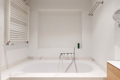 Onder bod: Staalkade 4B, 1011 JN Amsterdam