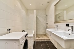 Onder bod: Frederik Hendrikstraat 124-2, 1052 JC Amsterdam