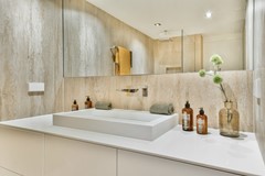 Koop: Karthuizersplantsoen 9, 1015 LS Amsterdam