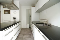 New for rent: Kinderdijkstraat 85H, 1079 GG Amsterdam