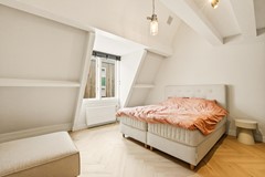 Under offer: Nieuwe Nieuwstraat 18E, 1012 NH Amsterdam