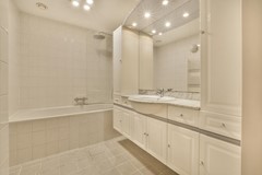 Onder bod: Kalverstraat 220D, 1012 XJ Amsterdam