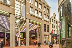 Onder bod: Kalverstraat 220D, 1012 XJ Amsterdam