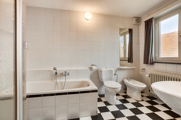 Medium property photo - Julianalaan 9, 6191 AL Beek