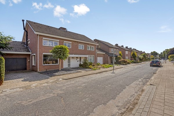 Heuvelstraat 36, Elsloo