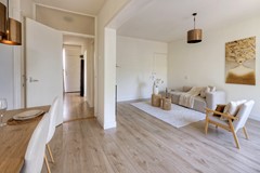 V12_141_1185RX82.jpg