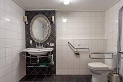 18 - Kerkstraat 18-20 Sprang-Capelle Badkamer.JPG